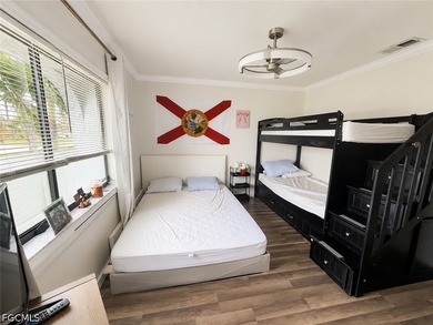 LOCATION, LOCATION, LOCATION! Welcome to this versatile - photo 22