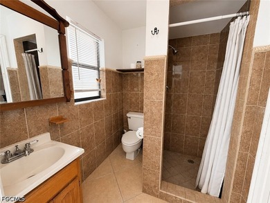 LOCATION, LOCATION, LOCATION! Welcome to this versatile - photo 23