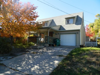 Upper Klamath Lake Home Sale Pending in Klamath Falls Oregon