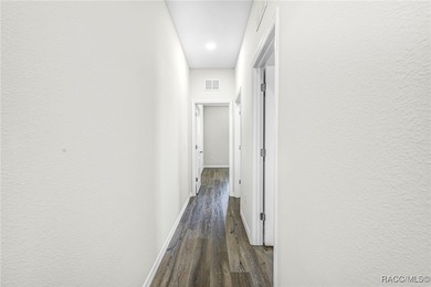 Ready for Immediate Occupancy! Seller is offering $5,000 to be - photo 32