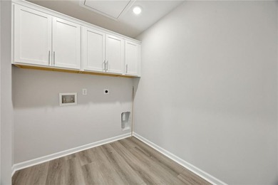 WELCOME HOME TO THE RICHMOND PLAN BY LANDMARK 24 HOMES! STEP - photo 37