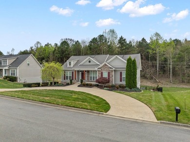 New Price! Now offered below appraised value, this beautifully - photo 2