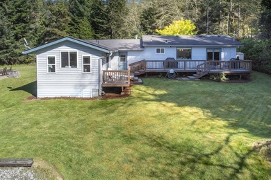 Looking for a home on the lake you can use for the whole family? - photo 45