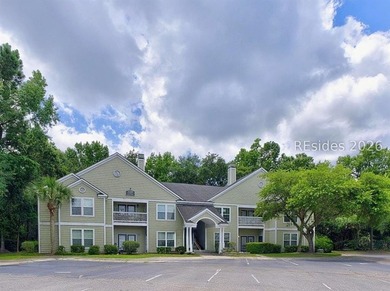 Enjoy effortless Lowcountry living in this beautifully updated - photo 2