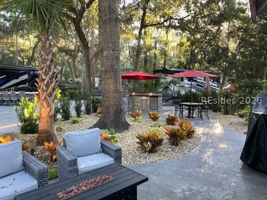 Top-tier opportunity for an oversized RV lot with exceptional - photo 5