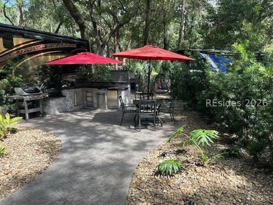 Top-tier opportunity for an oversized RV lot with exceptional - photo 8