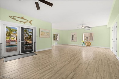 Tropical Island Retreat - Newer Build (2015) - Direct Gulf