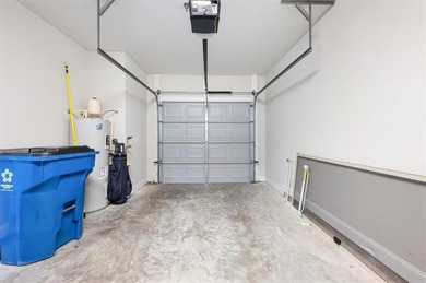 Fully furnished and ready to rent! Located at the front of the - photo 34