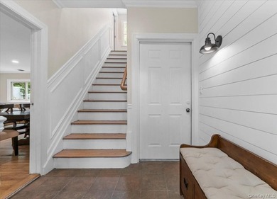 Welcome to 8 Walnut, a beautifully maintained 5-bedroom - photo 3