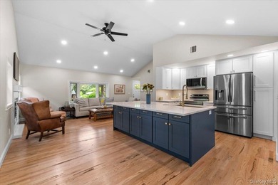 Welcome to 8 Walnut, a beautifully maintained 5-bedroom - photo 4