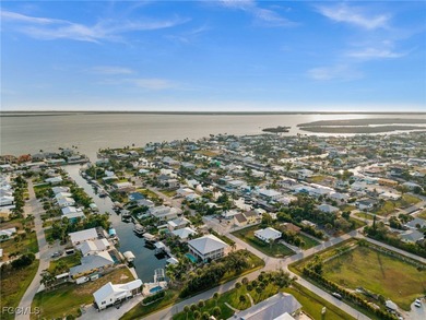 Tropical Island Retreat - Newer Build (2015) - Direct Gulf