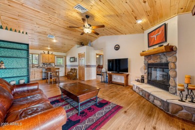 Charming Cabin in Bison Ranch! Welcome to this 2-bedroom cabin