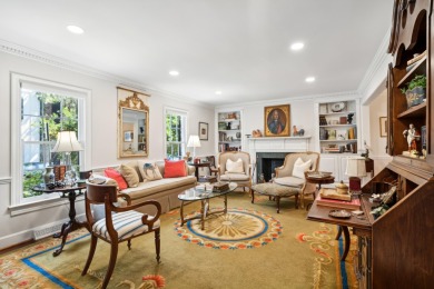 Located South of Broad between Rainbow Row and Waterfront Park