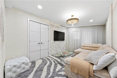 Welcome to Alexander on the Shore, where true indoor-outdoor - photo 11