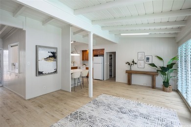 Highly desirable 4-bedroom home in Niu Valley featuring - photo 4