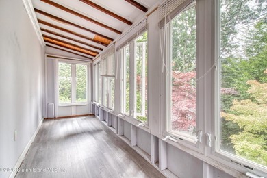 Welcome to the prestigious courts of Silver Lake! This charming - photo 22