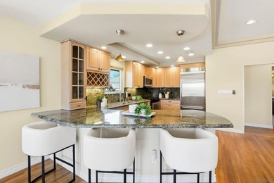 Experience the quintessential coastal lifestyle in this prime - photo 8