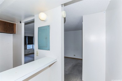 Enjoy panoramic mountain and city vistas from this high-floor - photo 8