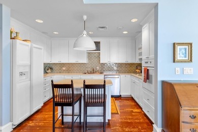 This high rise condo is located in the heart of Little Rock's - photo 12
