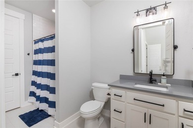 Breathtaking 6,822 sq ft custom home offering a seamless blend - photo 27