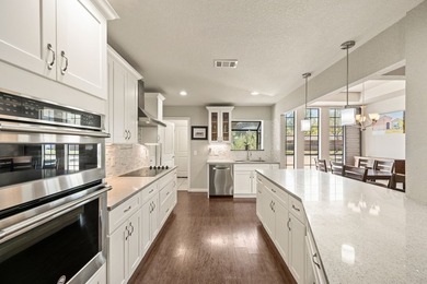 If you're looking for updated and effortlessly welcoming - photo 7