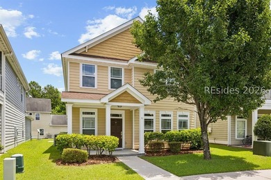 Move-in ready and perfectly located in Heritage at New Riverside - photo 1