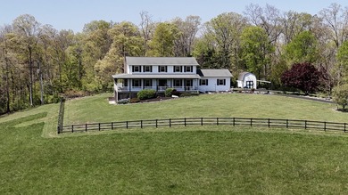 Welcome to an exceptional East Tennessee estate where refined - photo 1