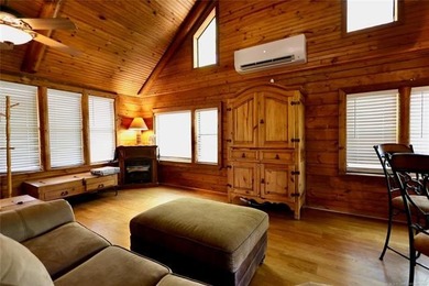 Cozy Log Cabin Tucked Away in the Trees Take the steps down to - photo 5