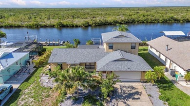 Welcome to your dream waterfront oasis with direct access to the - photo 4