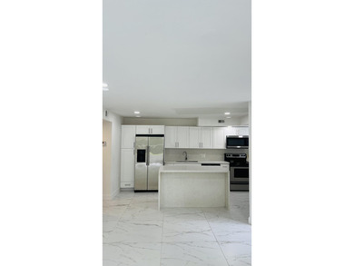 Investors Opportunity! Rent right away! Beautiful completely - photo 3