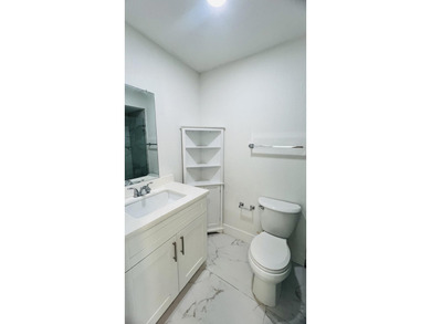 Investors Opportunity! Rent right away! Beautiful completely - photo 6