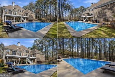 A Rare 4-Acre Family Estate Offering 6,400 SF, Pool & - photo 4