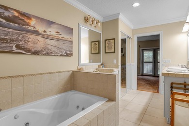 Beautifully updated and spacious townhome in the heart of - photo 12