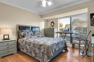 Beautifully updated and spacious townhome in the heart of - photo 19