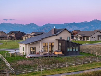 Some homes ask you choose between luxury and location. This home - photo 3