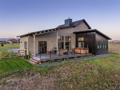 Some homes ask you choose between luxury and location. This home - photo 7
