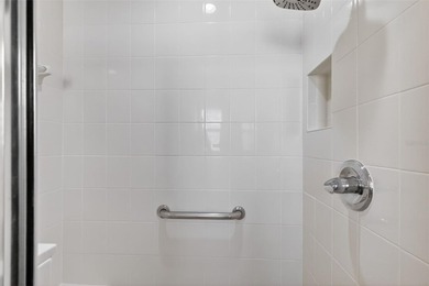 GORGEOUS, METICULOUSLY-MAINTAINED, 3/2 BLOCK and STUCCO Magnolia - photo 27