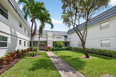 Beautifully updated 1BR/1.5BA condo in the sought-after 55+ - photo 1