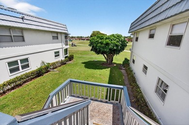 Beautifully updated 1BR/1.5BA condo in the sought-after 55+ - photo 2