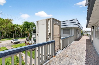 Beautifully updated 1BR/1.5BA condo in the sought-after 55+ - photo 3