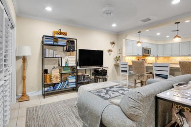 Beautifully updated and spacious townhome in the heart of - photo 33
