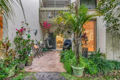 Beautifully updated and spacious townhome in the heart of - photo 49
