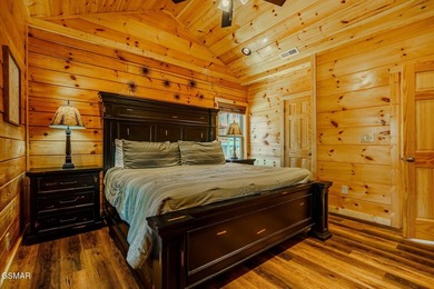GORGEOUS TURN-KEY LUXURY CABIN first time truly on the market - photo 8