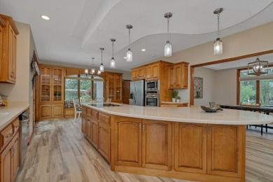 Experience the epitome of luxury lakefront living at this - photo 14
