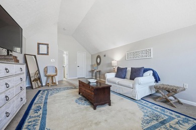 Beautifully updated 3BR/2BA home in the highly desirable Brandon - photo 17