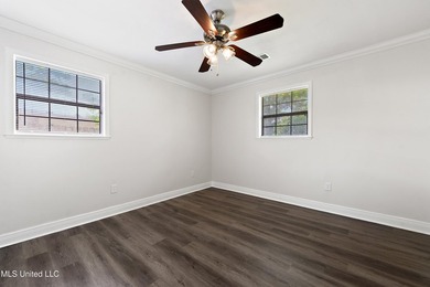 This charming cottage in Bay St. Louis is delightful. With its - photo 17