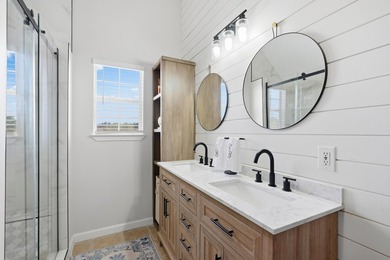 Beautifully updated 3BR/2BA home in the highly desirable Brandon - photo 18