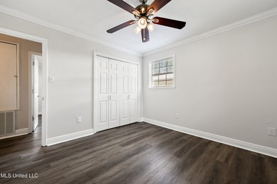This charming cottage in Bay St. Louis is delightful. With its - photo 19