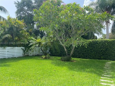 A fantastic, completely remodeled home situated on a cul-de-sac - photo 3