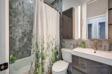 Impeccably maintained 3 bedroom, 2 bath single-family home built - photo 9